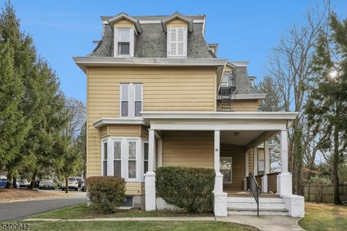 24 Franklin Pl, Summit, NJ, 07901-3657 | Card Image