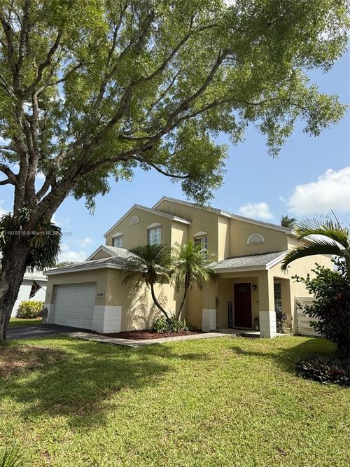 14534 Sw 144th Ter, Miami, FL, 33186-5688 | Card Image