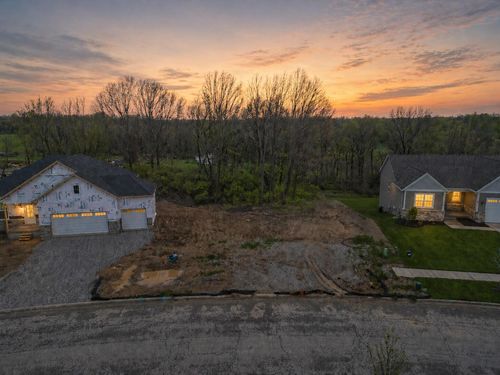 304 Apple Grove Lane, Valparaiso, IN, 46385 | Card Image