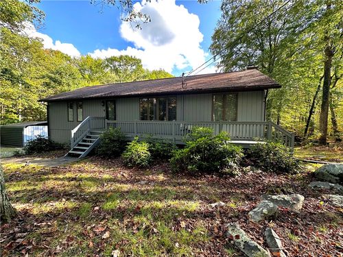 324 Evergreen Ln, Acme, PA, 15610-2198 | Card Image