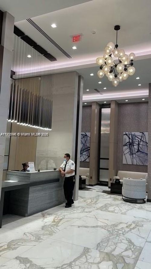 apt-12a-19500 Turnberry Way, Aventura, FL, 33180-2536 | Card Image