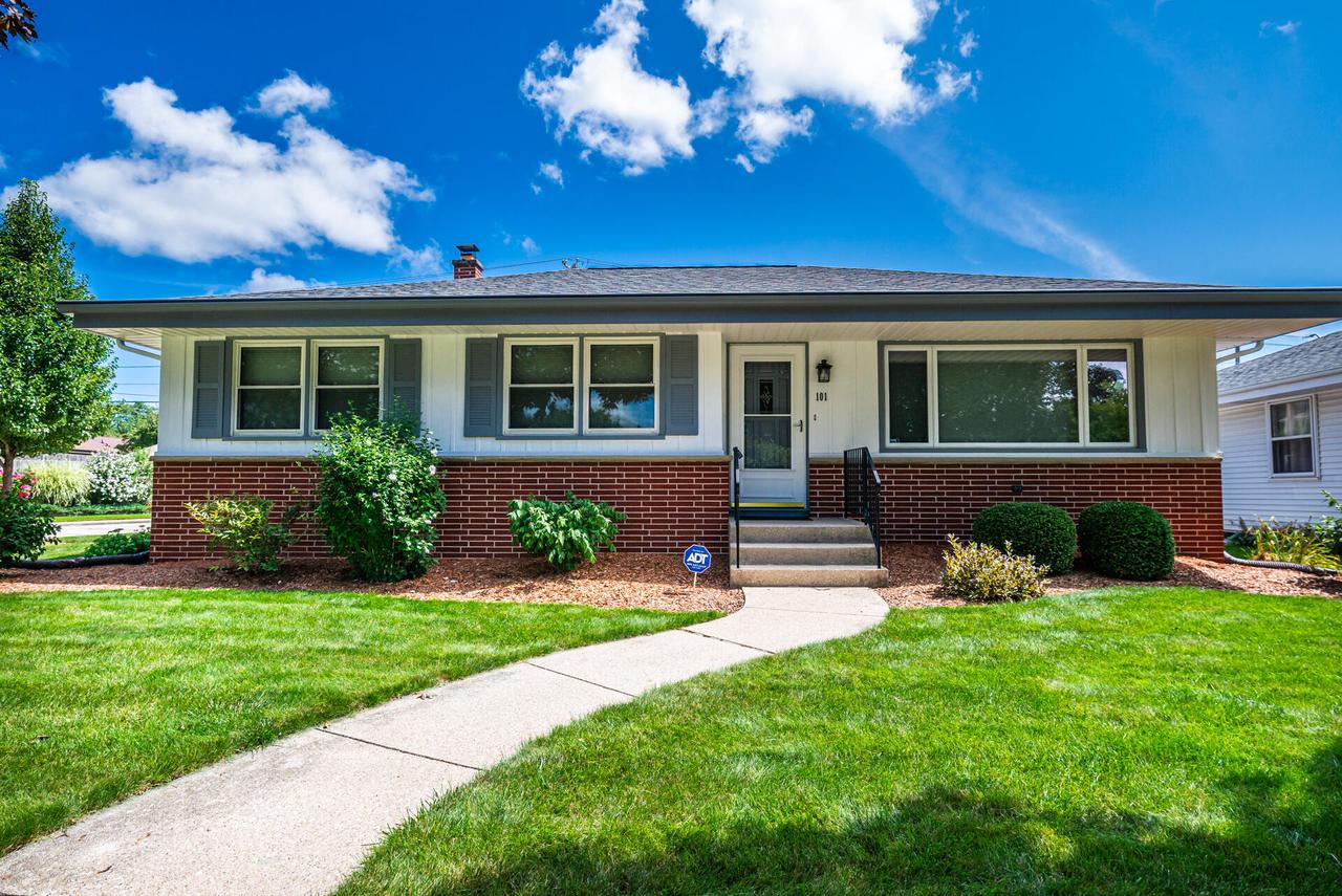 Virginia St, Racine, WI 53405
