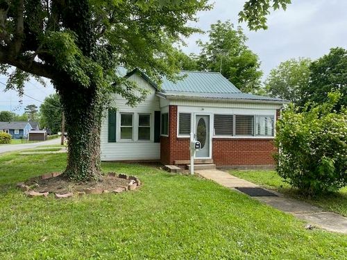 213 Fairview St, Greenville, KY, 42345-1314 | Card Image