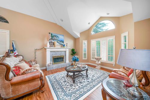 15007 75 Ave, Surrey, BC, V3S6S3 | Card Image