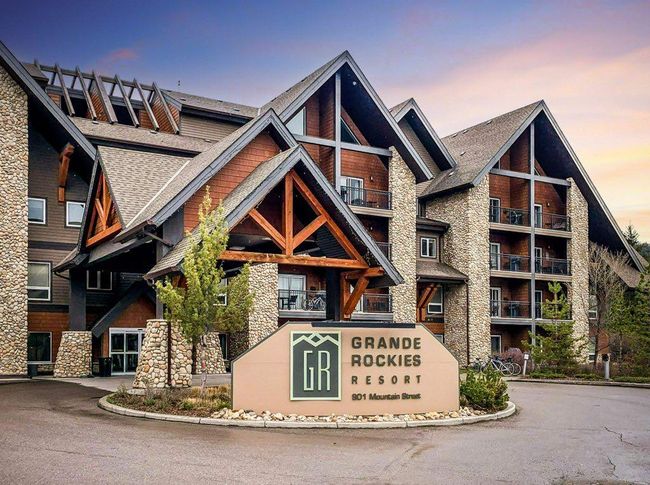 210 - 901 Mountain Street, Home with 2 bedrooms, 2 bathrooms and 1 parking in Canmore AB | Image 1