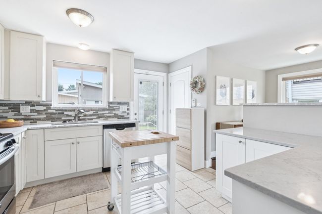 9333 Kildare Ave, House other with 3 bedrooms, 3 bathrooms and 4 parking in Skokie IL | Image 6