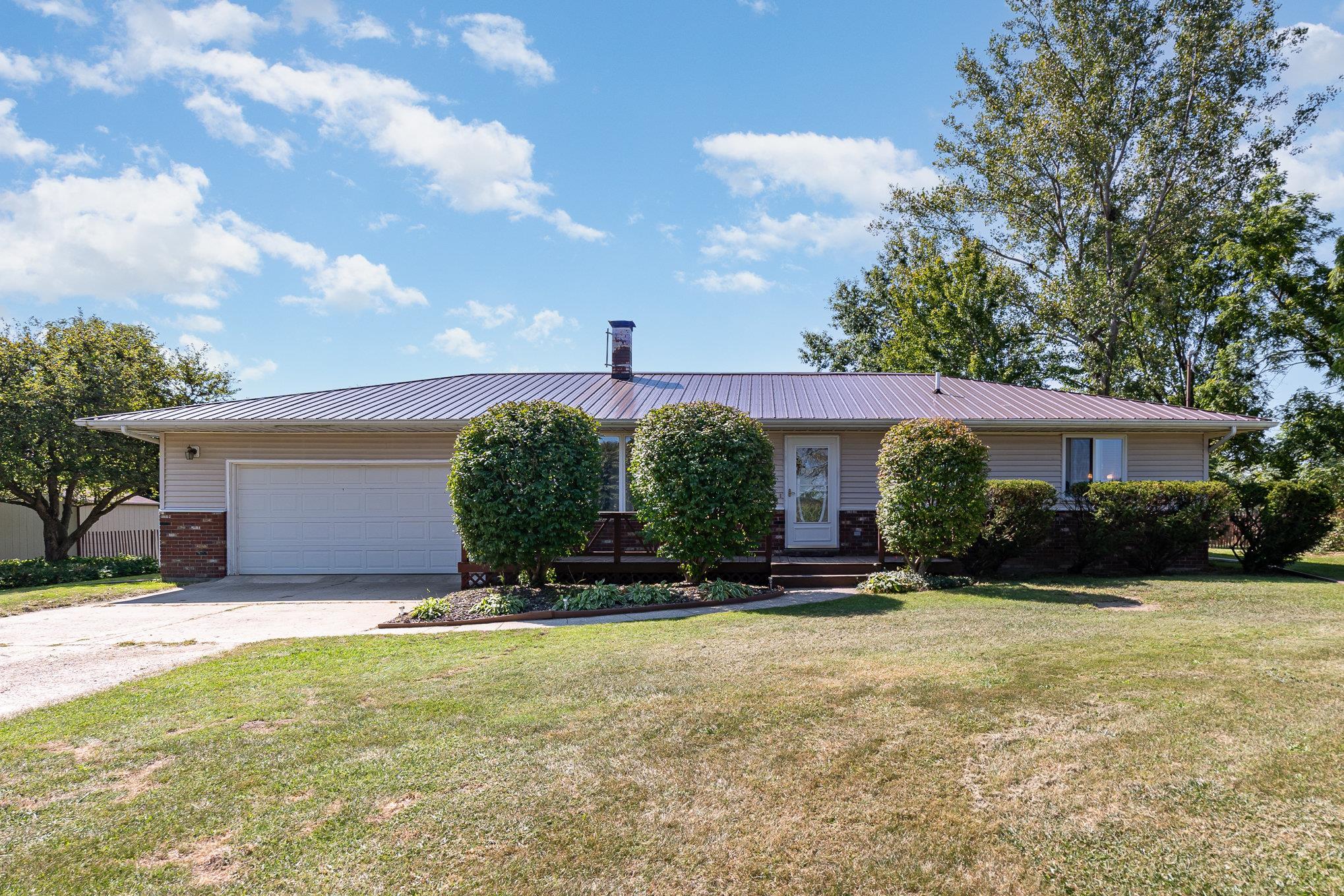Walton Rd, Shepherd, MI 48883