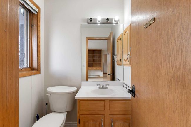 1008 Shawnee Dr Sw, House other with 3 bedrooms, 4 bathrooms and 6 parking in Calgary AB | Image 19