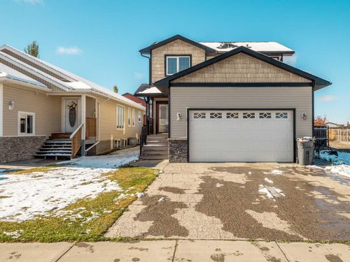 1126 Briar Rd, Pincher Creek, AB, T0K1W0 | Card Image