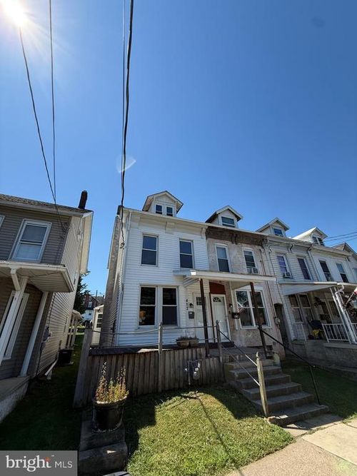 412 W 1st St, BIRDSBORO, PA, 19508-2209 | Card Image