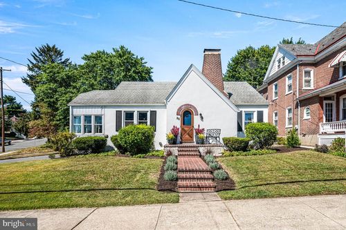25 College St, BOYERTOWN, PA, 19512-1405 | Card Image