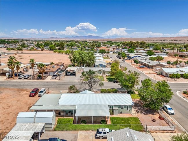Aerial perspective of suburban area with mountains | Image 40