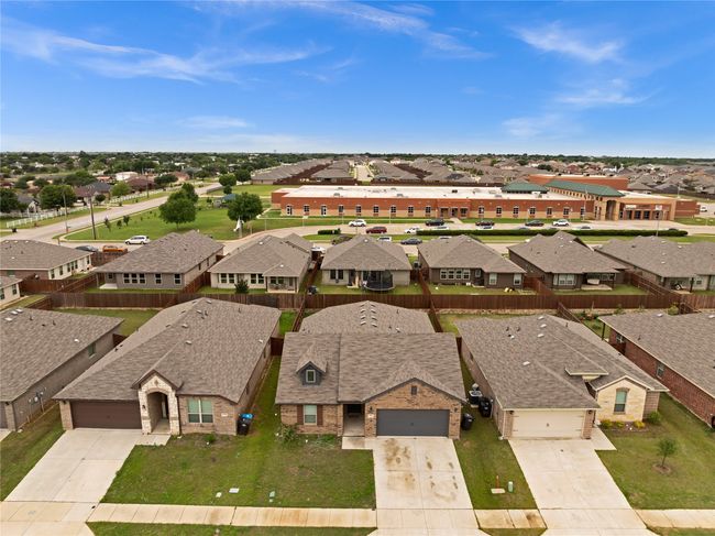 9220 Nevis Dr, House other with 4 bedrooms, 2 bathrooms and null parking in Fort Worth TX | Image 23