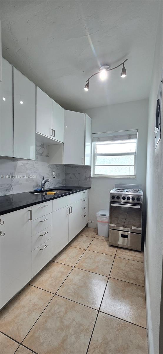 Residential Lease in Miami Beach 3