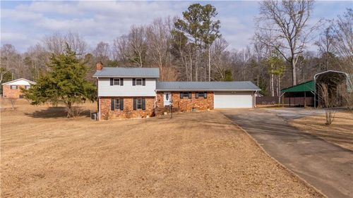 3318 Springdale Forrest Cir, Gainesville, GA, 30506-4217 | Card Image