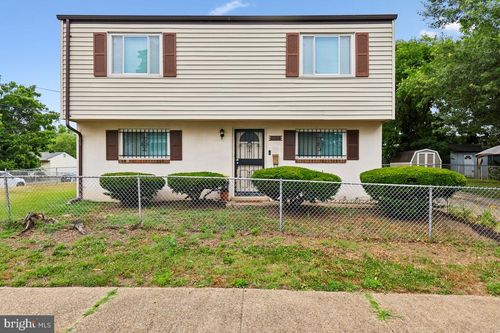 605 Hedgeleaf Ave, CAPITOL HEIGHTS, MD, 20743-2437 | Card Image