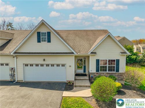 28 Palmer Ct, Drums, PA, 18222-2074 | Card Image