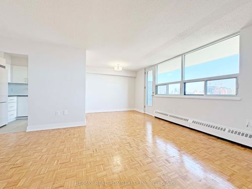 1108-1500 Bathurst St, York, ON, M5P3L3 | Card Image