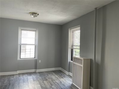 3H - 21-16 35th Street, Home with 2 bedrooms, 1 bathrooms and null parking in Astoria NY | Image 3