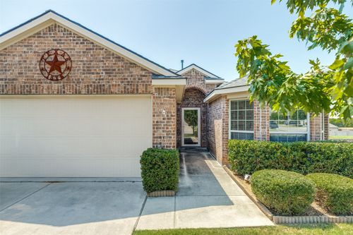 1412 Saint Johns Dr, Van Alstyne, TX, 75495-7025 | Card Image