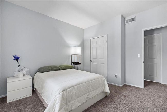 UNIT-2424 - 41410 Juniper St, Condo with 2 bedrooms, 2 bathrooms and 2 parking in Murrieta CA | Image 11