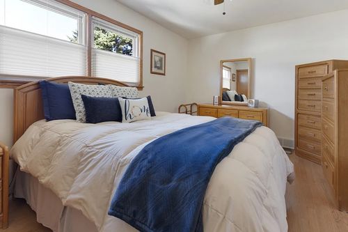 9208 Nashville Ave, Oak Lawn, IL, 60453-1463 | Card Image