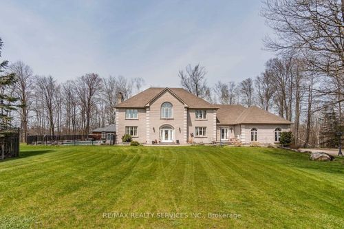 4032 Boston Mills Rd, Inglewood, ON, L7C0M5 | Card Image