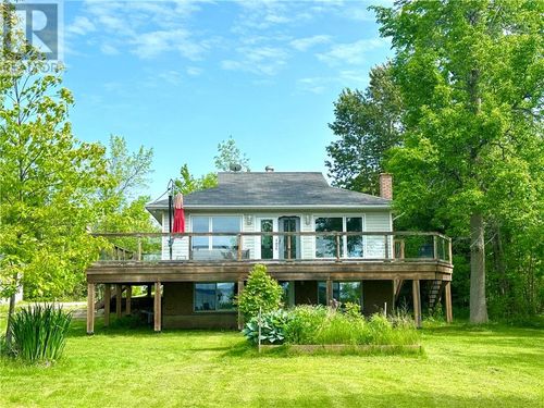 131 Kelleys Rd, Mindemoya, ON, P0P1S0 | Card Image