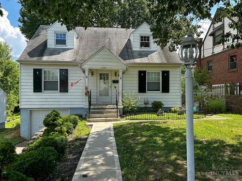 3289 Van Zandt Dr, Cincinnati, OH, 45211-2617 | Card Image