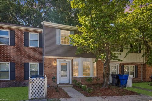 1142 Clear Springs Rd, Virginia Beach, VA, 23464-4920 | Card Image