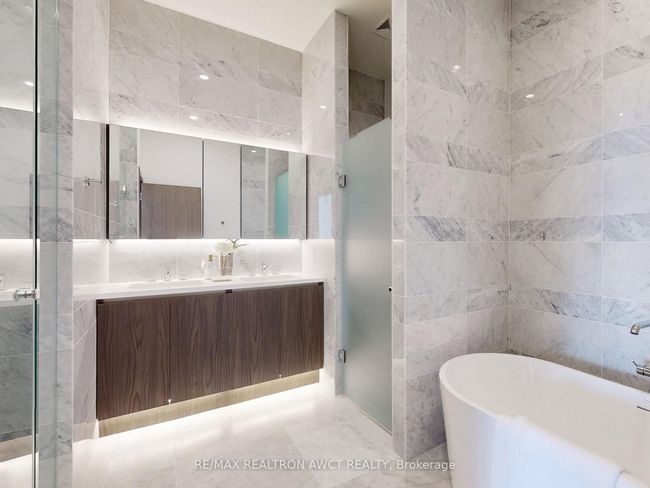 PH02 - 17 Bathurst St, Condo with 3 bedrooms, 3 bathrooms and null parking in Toronto ON | Image 15