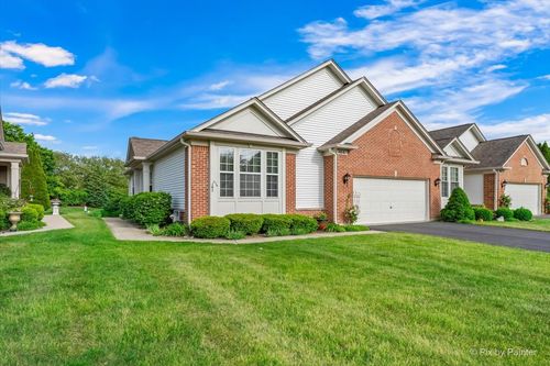 4041 Whitehall Ln, Algonquin, IL, 60102-6728 | Card Image