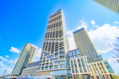 4512-1000 Portage Pky, Concord, ON, L4K0L1 | Card Image