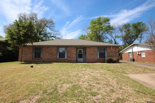 3211 S Donnybrook Ave, Tyler, TX, 75701-7939 | Card Image