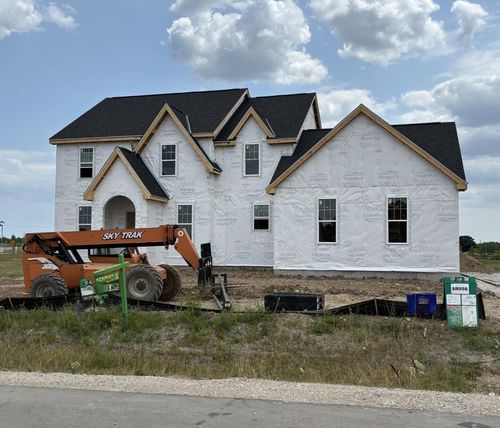9333 W Cob Dr, MEQUON, WI, 53097 | Card Image