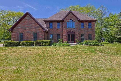 37 Mark Dr, Hawthorn Woods, IL, 60047-9129 | Card Image