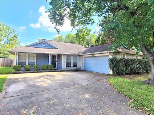 8622 Sunny Ridge Dr, Houston, TX, 77095-3709 | Card Image