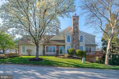 48-48 Longview Cir, BERWYN, PA, 19312-2501 | Card Image