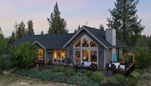16472 Jordan Rd, Sisters, OR, 97759-0170 | Card Image
