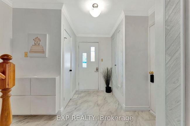 C - 10 Arnold Dr, Condo with 4 bedrooms, 2 bathrooms and 2 parking in Nepean ON | Image 4