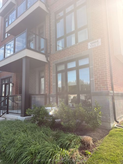 16-12868 Yonge St, Richmond Hill, ON, L4E1J4 | Card Image
