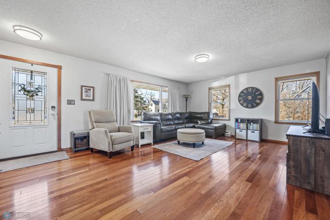 Living Room | Image 9