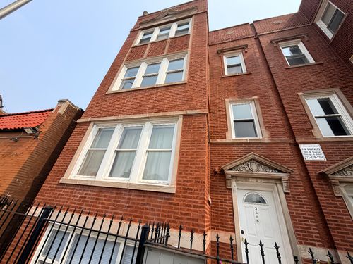 g-3914 W Diversey Avenue, Chicago, IL, 60647 | Card Image