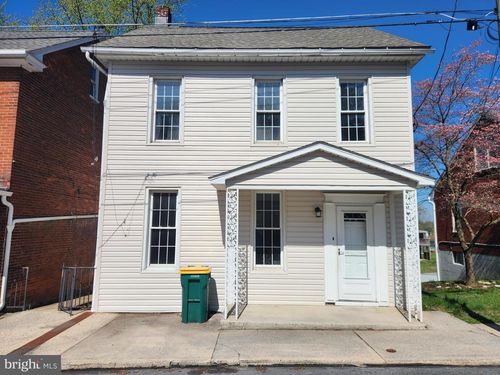 124 Harrison Ave, WAYNESBORO, PA, 17268-1212 | Card Image