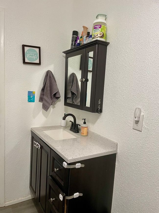 201 N Franklin St, House other with 2 bedrooms, 1 bathrooms and 1 parking in Bronte TX | Image 10