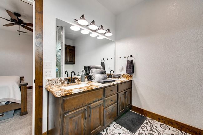 10408 E Midway Rd, House other with 4 bedrooms, 3 bathrooms and 4 parking in Big Spring TX | Image 34