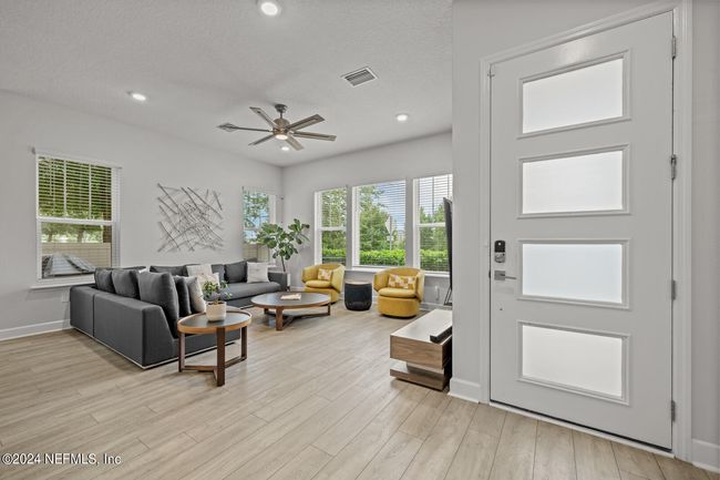 7442 Beach Walk Pl, House other with 3 bedrooms, 3 bathrooms and null parking in JACKSONVILLE FL | Image 5