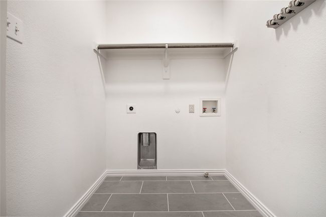 1511 Biltmore Ln, Townhouse with 3 bedrooms, 4 bathrooms and null parking in Irving TX | Image 30