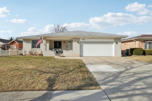 15323 Olympic Drive Drive, Macomb Township, MI, 48044 | Card Image