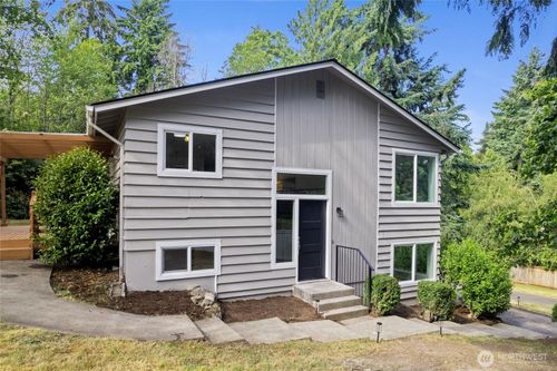 824 Sw 301st Pl, Federal Way, WA, 98023-8220 | Card Image